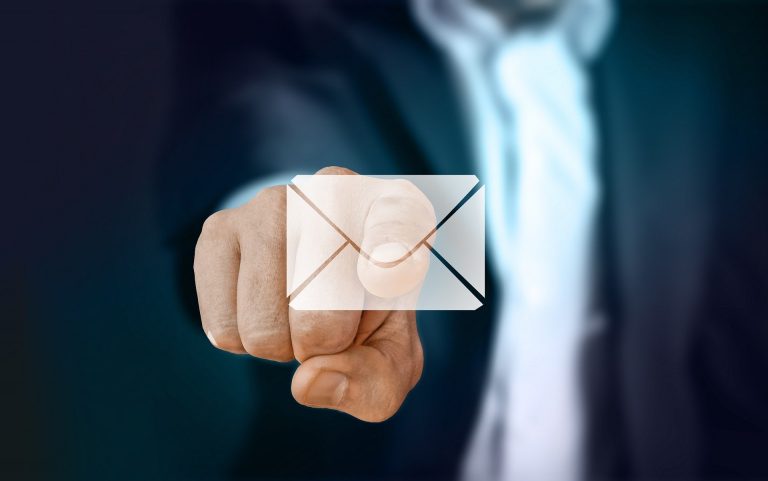 Email sebäpli girip bilmedi Microsoft kompaniýasyna gurrun informasiya