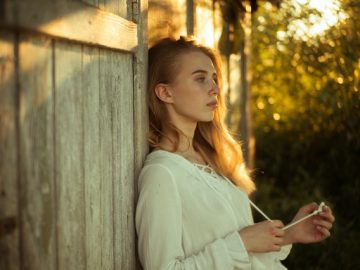 Söýgüliň şuwagt kim barada pikir etýär?