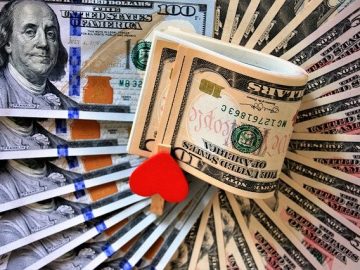 Saýlawlaryňa görä sen pul isleýäňmi ýa söýgi?