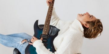 Halaýan aýdymlaryňa görä ruhy ýaşyň näçe?