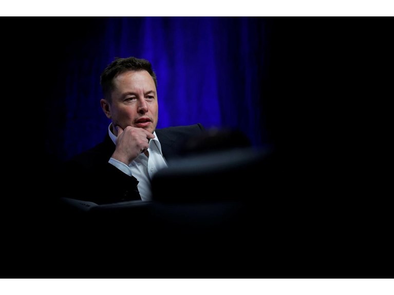 Elon Mask we Bil Geýtsiň arasyndaky dawa