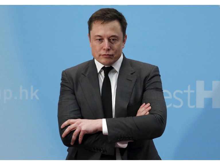 Elon Mask we Bil Geýtsiň arasyndaky dawa