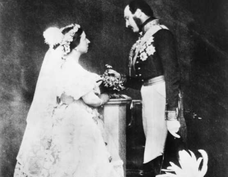 Şalykdaky toý däpleri düzgünleri